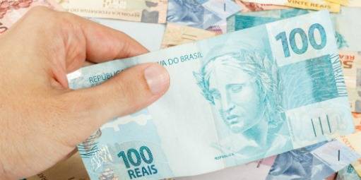 Rapaz de 18 anos é preso tentando passar nota falsa de R$ 100 em distribuidora de bebidas, em Vilhena