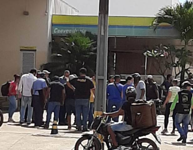 URGENTE: homem é atingido a tiros de pistola em plena luz do dia na avenida mais movimentada de Vilhena
