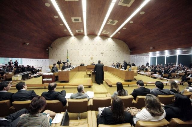 Julgado hoje pelo STF, Natan Donadon é condenado a prisão