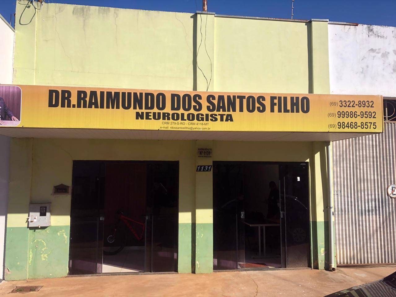 Polícia Civil “dá batida” em consultório que usa nome de médico já falecido; psicólogo é acusado de atender como psiquiatra