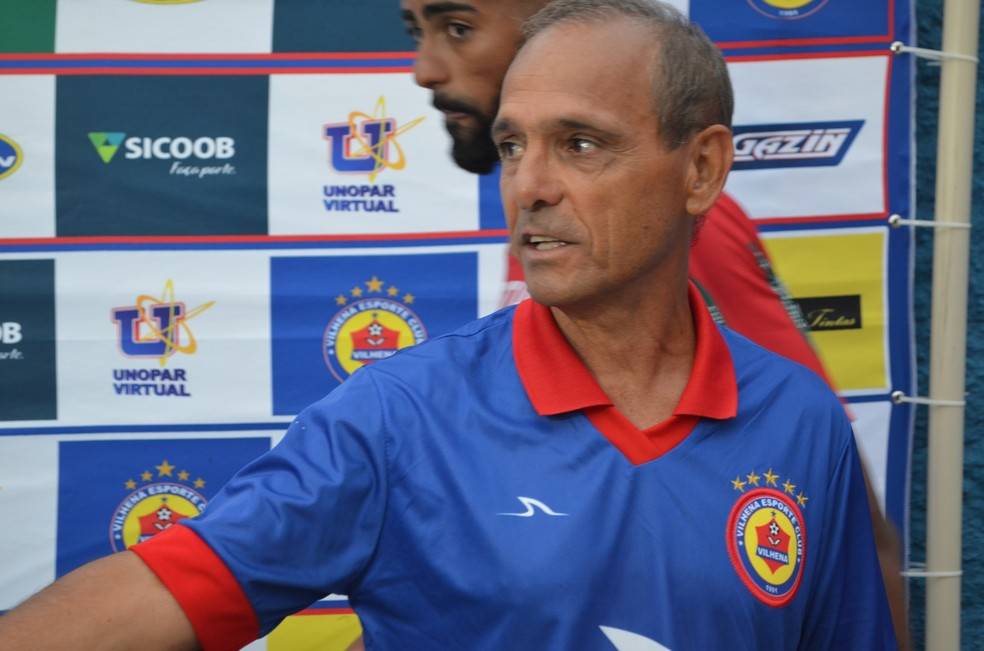 Ex-técnico do VEC diz que retorno do futebol ainda é 'prematuro' devido à pandemia