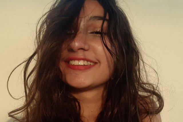 Garota que seria jogada “embaixo da ponte” por pais ciganos em Vilhena é reencontrada pela irmã após reportagem da FOLHA