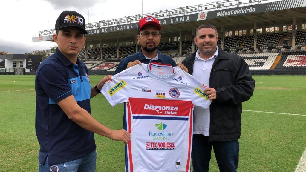 Tiago Batizoco é o novo treinador do Porto Velho; anúncio foi feito após amistoso contra o Vasco, no Rio de Janeiro