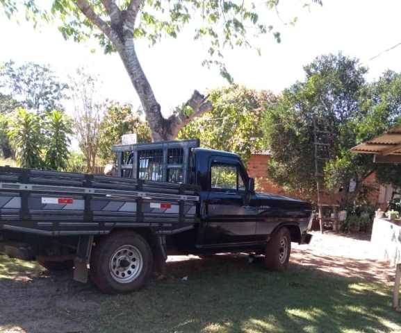 Idoso é contratado para fazer frete, vira refém durante roubo e tem sua caminhonete levada por ladrões