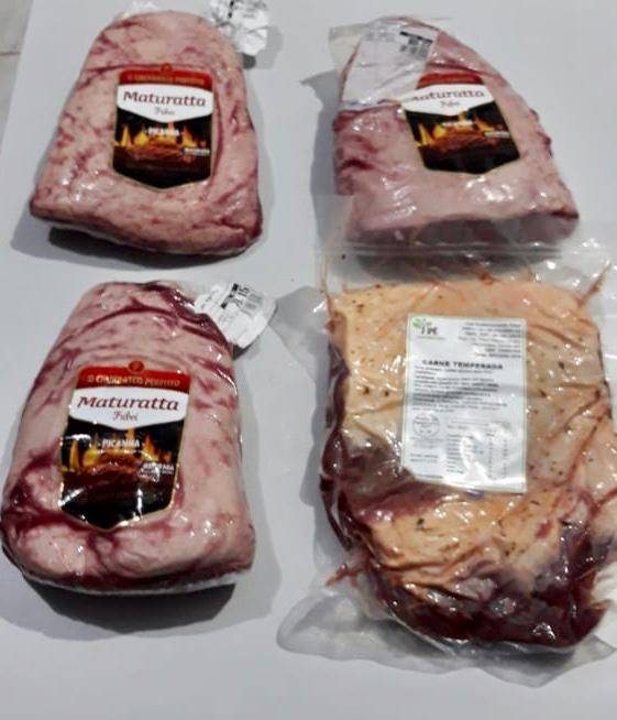 Homem é detido por segurança após furtar peças nobres de carnes em mercados da cidade