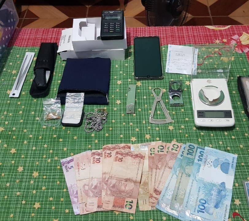 Homens que vieram de Mato Grosso são presos pela Polícia Federal com ouro e diamantes em cidade de Rondônia