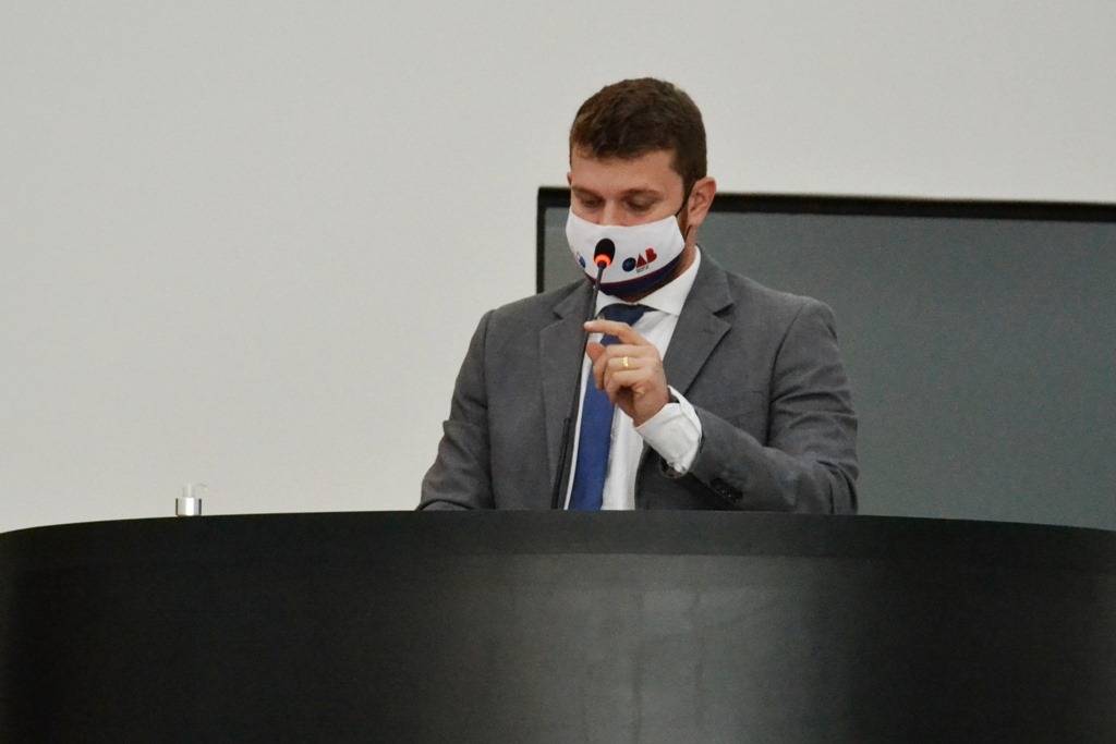 Vereador faz desabafo sobre possibilidade de Vilhena ficar sem voos comerciais e esculhamba diretor do DER