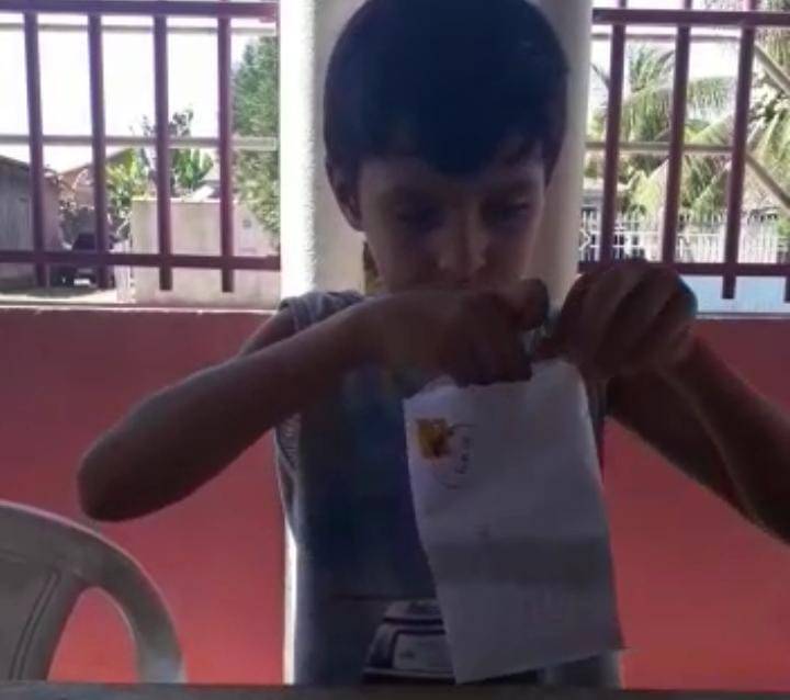 VÍDEO: sem aulas presenciais na quarentena, professora usa criatividade e envia cartas pelos Correios para alunos, em Cerejeiras