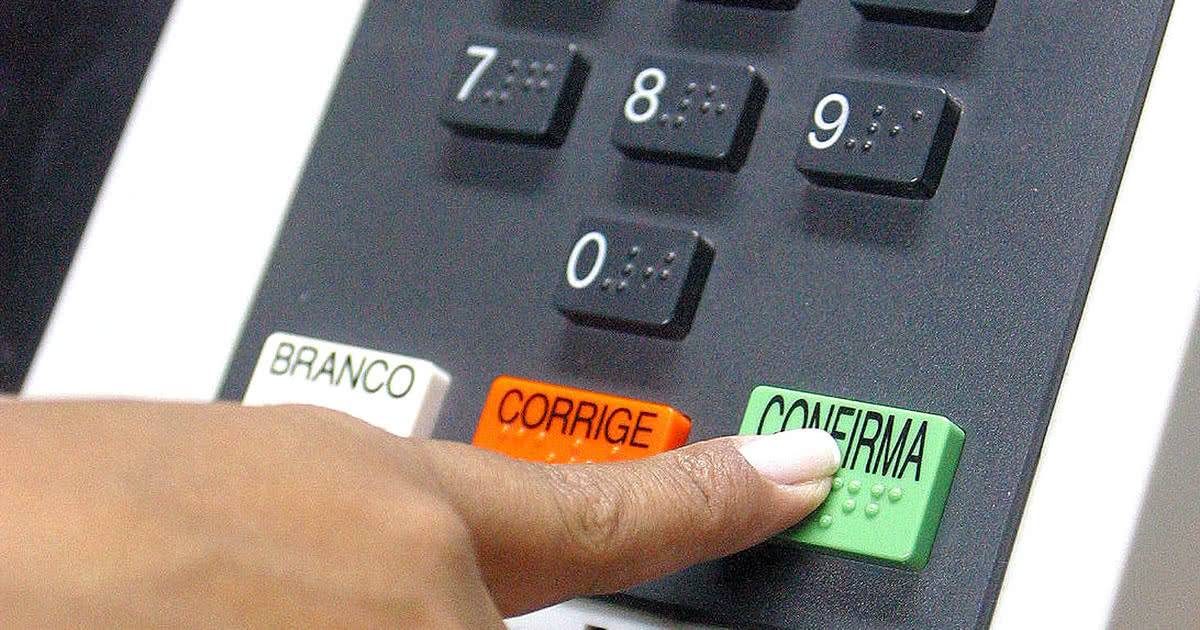 OPINIÃO: A ilusão do voto nulo... ou, como diria o Barão de Itararé: “o homem que se vende recebe sempre mais do que vale”
