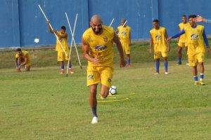 Focado em partida decisiva, defensor do Nacional afirma: “Jogo das nossas vidas”