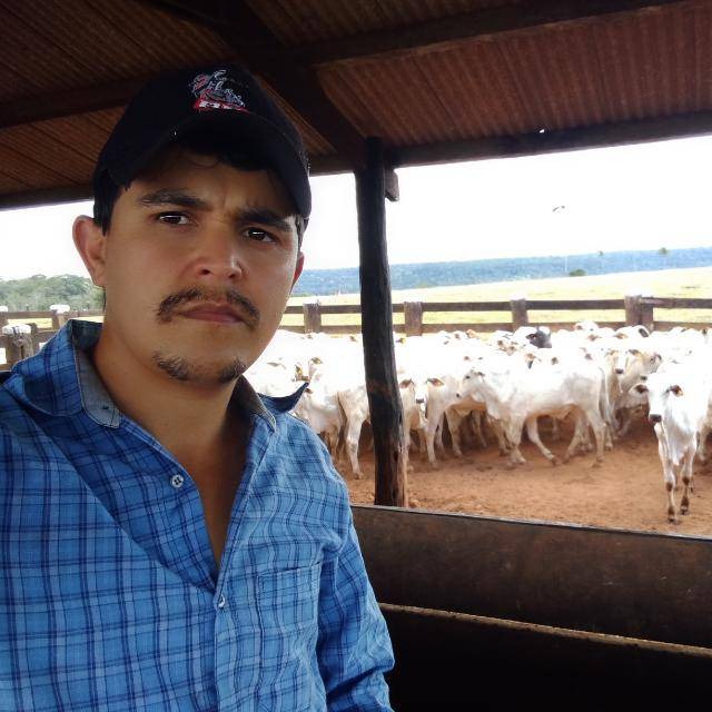 Filho do vice-prefeito de Chupinguaia rebate acusações feitas contra o pai em grupo no WhatsApp