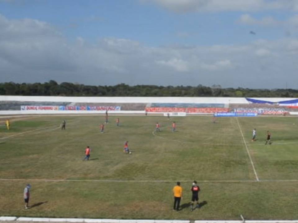 Vilhenense sai na frente contra o Bragantino, mas sofre a virada no segundo tempo