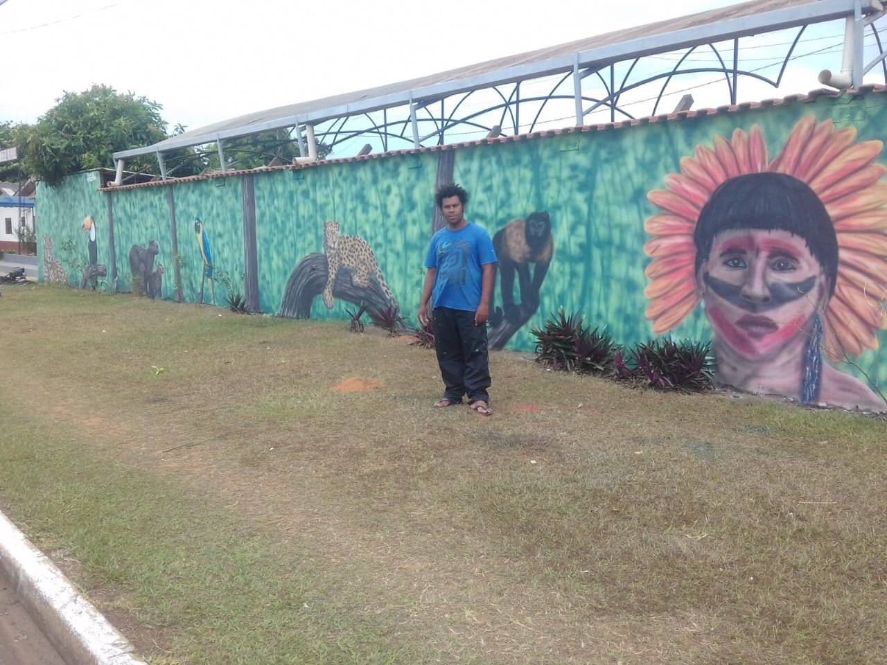 Pintor vem de Ouro Preto do Oeste para morar em Vilhena e realizar sonho de viver de sua arte