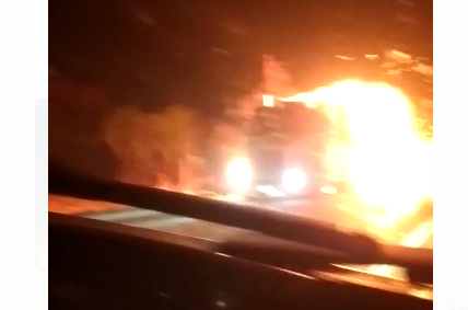 ÁUDIO E VÍDEO: carreta pegando fogo incendeia 25 km de rodovia federal em Mato Grosso; cena viraliza no WhatsApp