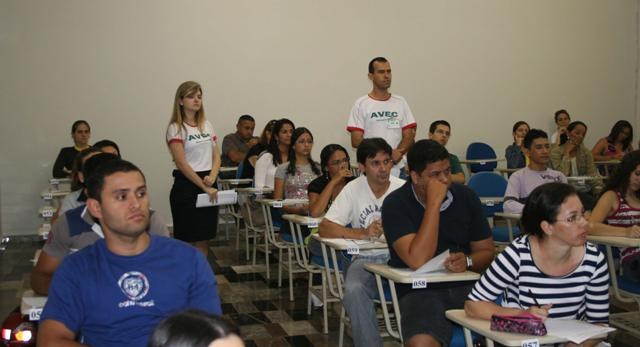 Avec facilida a vida de estudantes e realiza vestibular agendado