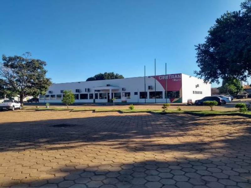 Ladrões arrombam portão da Ciretran e levam vários veículos; 12 motos furtadas já foram recuperadas