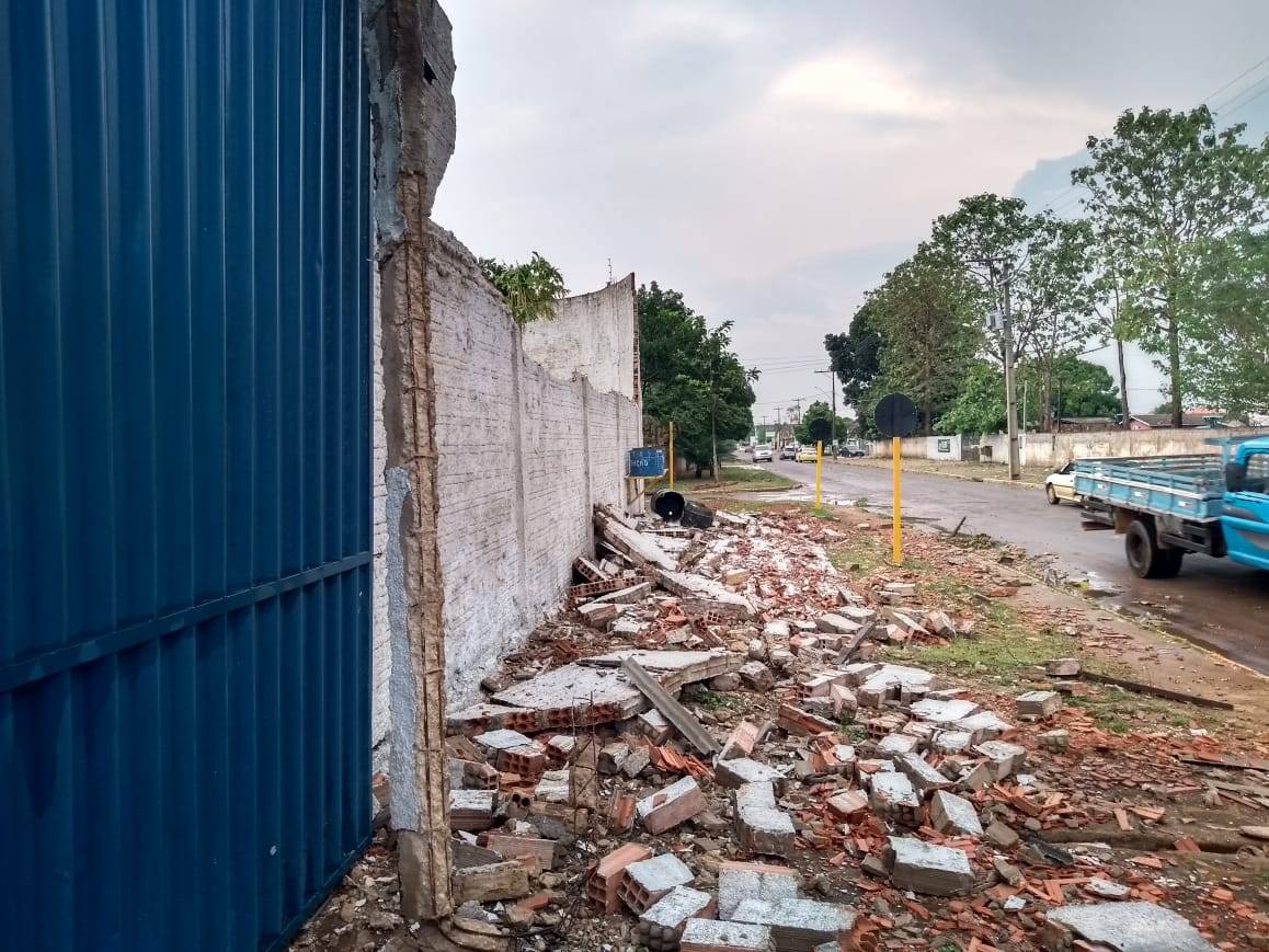 VÍDEO E FOTOS: vendaval com granizo provoca susto, transtornos e prejuízos na maior cidade do Cone Sul de Rondônia