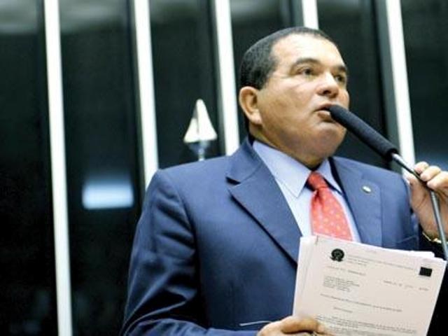 Deputado rondoniense constata quilo de carne a R$ 68 em Brasília