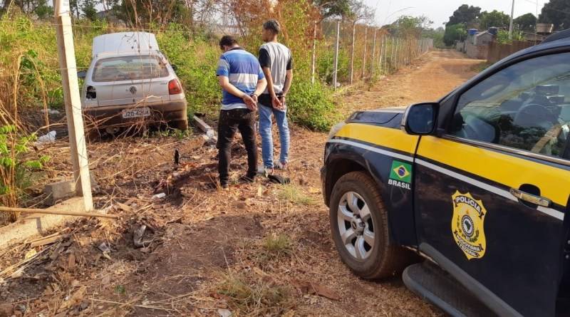 Suspeitos de cometerem furto em Pimenta Bueno acabam presos pela PRF em Vilhena; vítima reconheceu celular