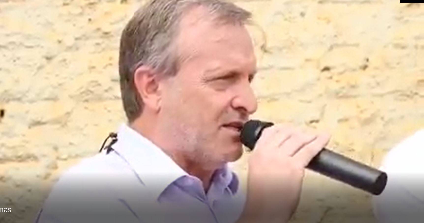 Em vídeo, prefeito de cidade de MT tenta eleger colega em outra e comete gafe: “não sabe nem falar, mas é honesto”