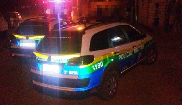 Homem acorda e dá de cara com ladrão furtando carro em sua garagem; veículo foi encontrado abandonado