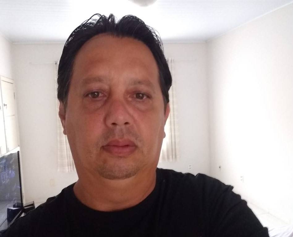 Candidato a vereador, professor reage a discussão religiosa sobre direita e esquerda na eleição municipal de Vilhena