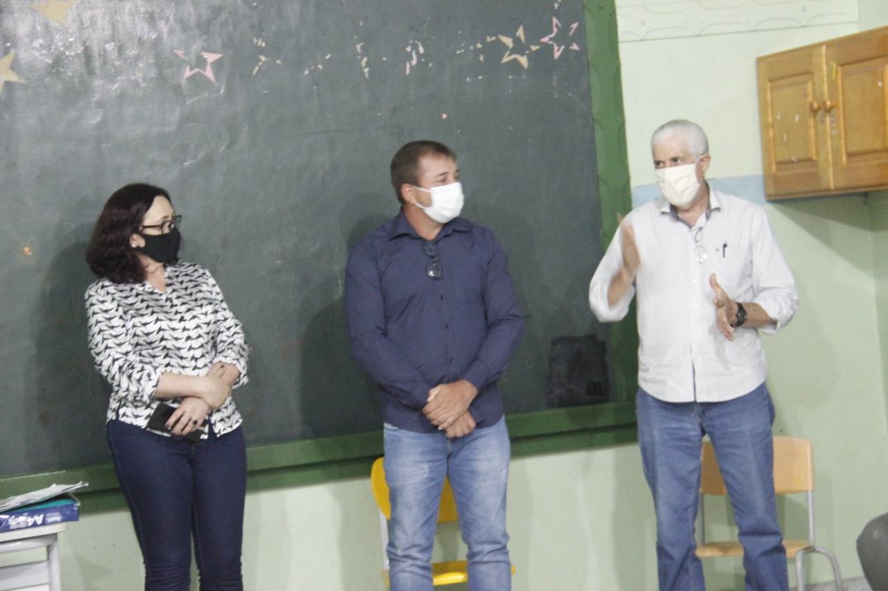Mesmo depois de ter renunciado ao mandato, ex-prefeito é decisivo no pleito municipal em Cerejeiras