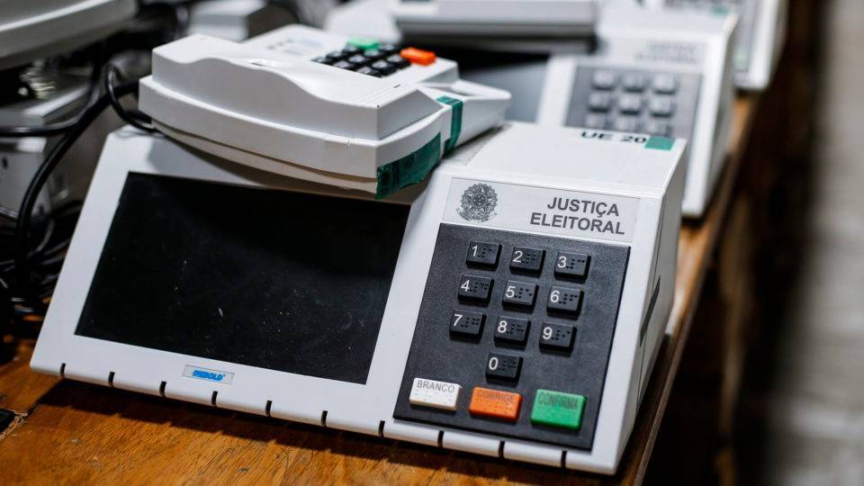 Abstenção cai, mas número de eleitores que não votaram foi quase igual ao alcançado pelo prefeito reeleito de Vilhena