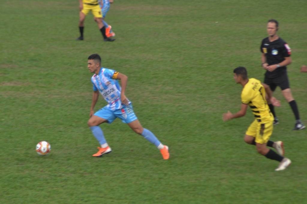 Série D: Ji-Paraná quebra o tabu de nunca ter vencido o Vilhenense e sobe uma posição na tabela do Grupo A1