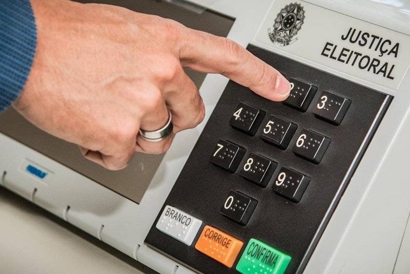 EDITORIAL – Candidatos que tentam anular o pleito municipal acham mais fácil culpar a tecnologia do que duvidar de seus eleitores