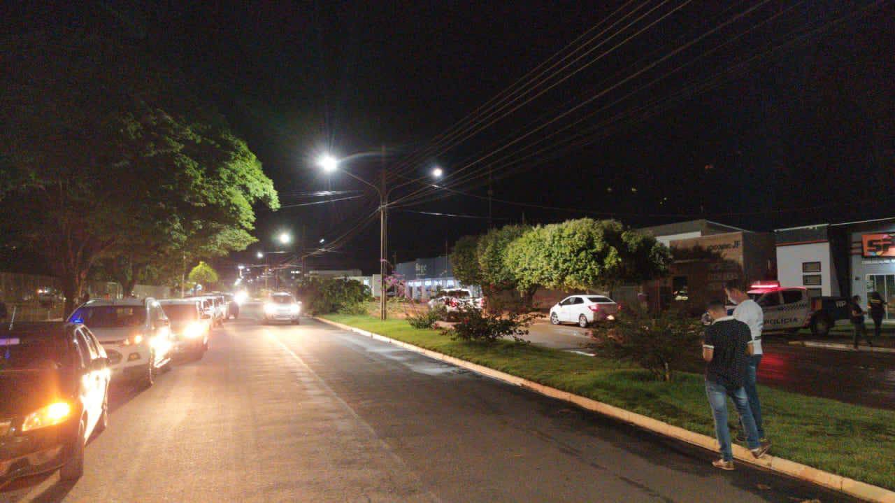 ÁUDIO E VÍDEO - Em cidade de MT, motoristas de aplicativo protestam e prefeito avisa que vai mandar “prender todo mundo”