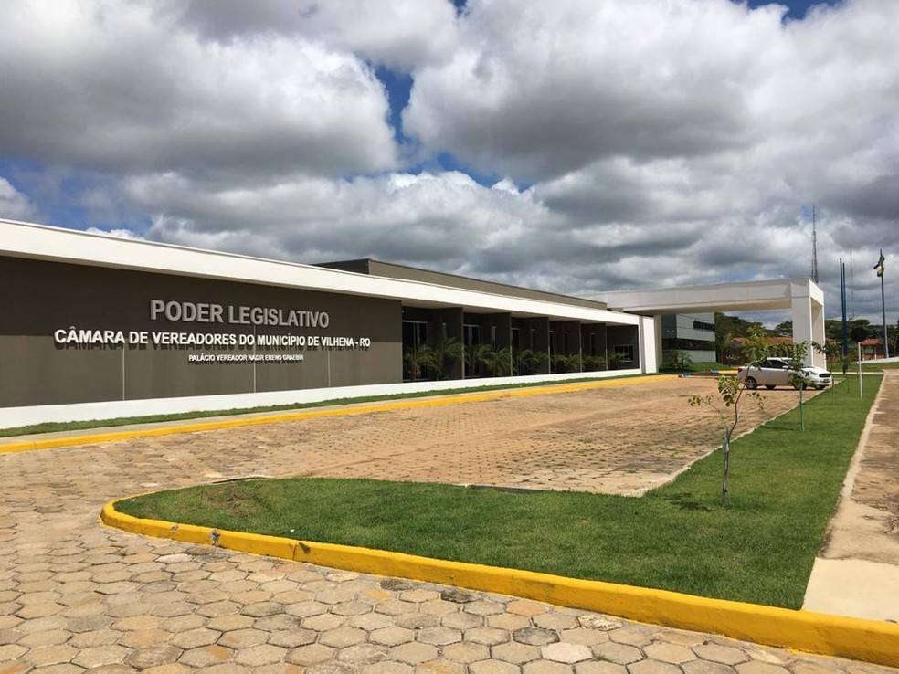 Com vereadores “rachados” em dois grupos, disputa pela presidência da Câmara de Vilhena ferve nos bastidores