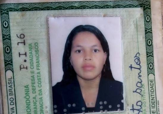 Corpo de mulher que morreu ontem em Cerejeiras, após infarto fulminante, será levado para Costa Marques