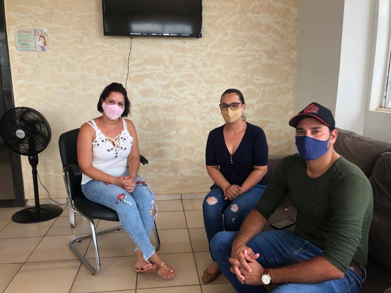 Atendendo pedido de professora e vereador, Rosangela Donadon se compromete a equipar sala de AEE de escola em Colorado