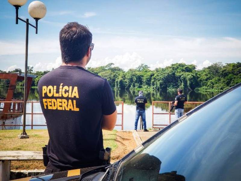 Em operação para investigar compra de votos, PF prende secretário por porte ilegal de arma em Pimenteiras do Oeste