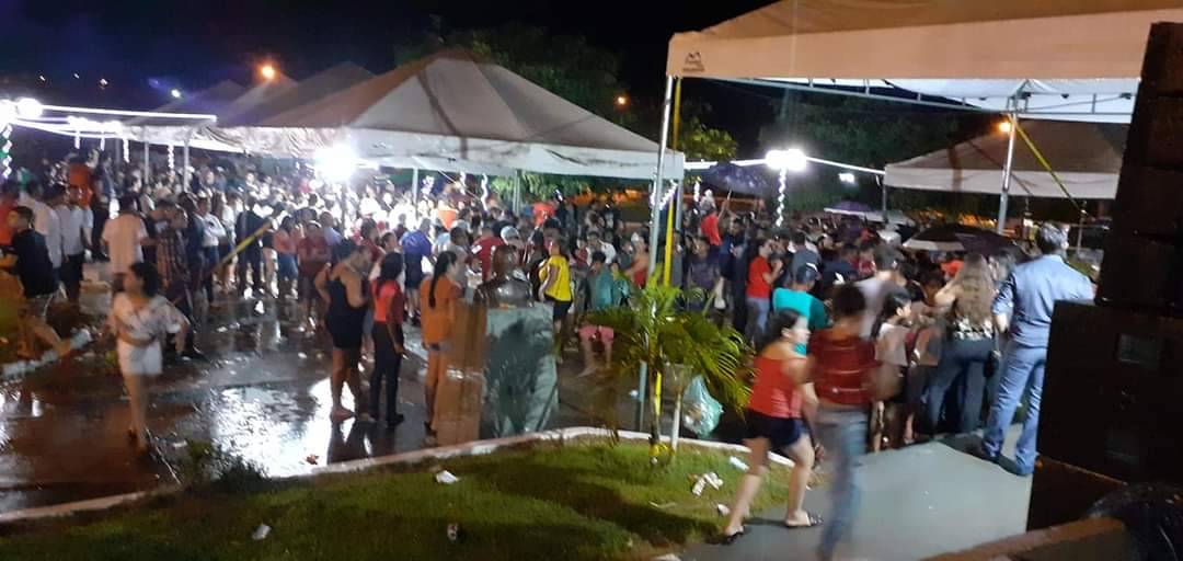 Prefeitura de Chupinguaia faz festança para comemorar aniversário do município e internautas se revoltam nas redes sociais