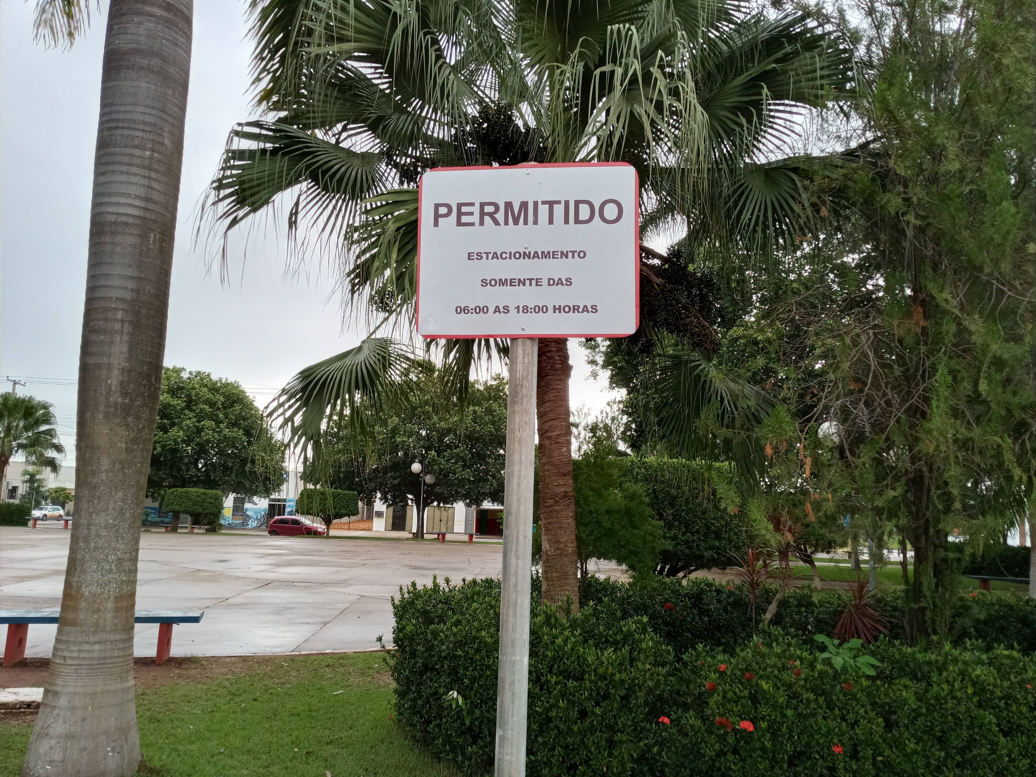 Após iniciativa do MP e prefeitura, lei e polícia diminuem farras noturnas com garrafas quebradas em praça de Cerejeiras