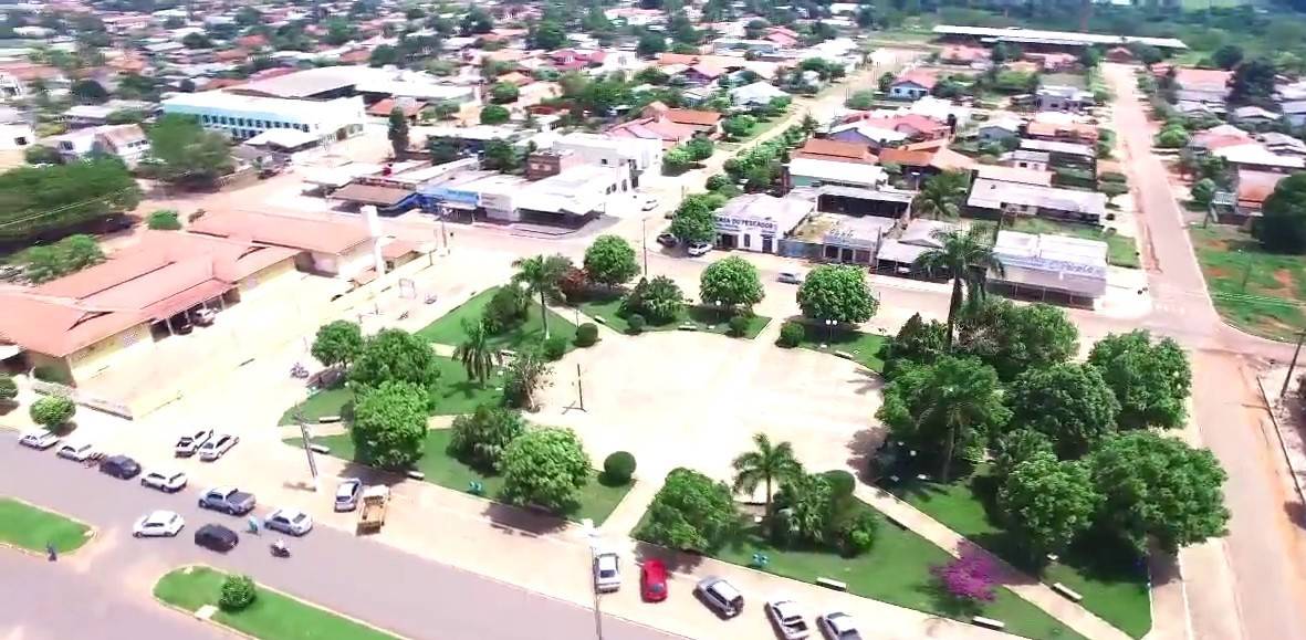 Espancado em praça pública de Cerejeiras, homem de 33 anos é encontrado desacordado em varanda