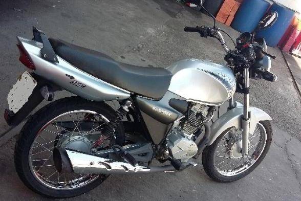 Dupla é presa na região central de Vilhena por suspeita de furto de uma motocicleta