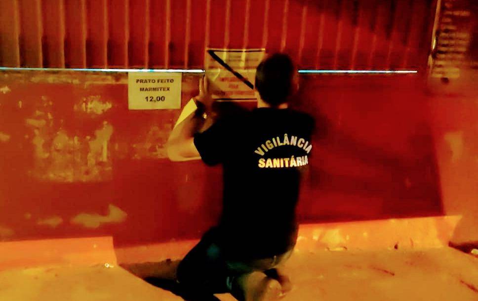 Em noite de fiscalização rigorosa, bares e lanchonetes são interditados em Vilhena por descumprimento do decreto municipal