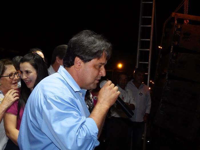 Infectado pela Covid-19, ex-prefeito Melki Donadon fala com a esposa por videochamada e vai usar máscara não invasiva