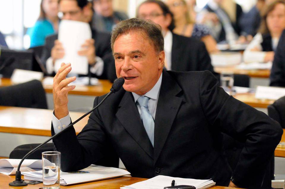 Ex-candidato a presidente do Brasil critica médica de Rondônia que debochou de pacientes com Covid-19 intubados