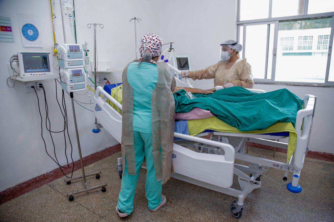 Rondônia registrou 24 mortes nesta sexta-feira e ultrapassou os 2.200 óbitos pela covid-19