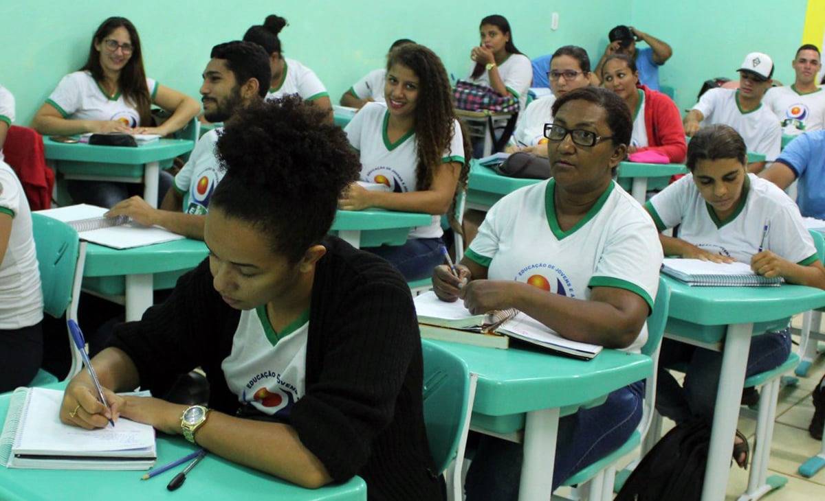 Semed anuncia vagas disponíveis para EJA nas escolas municipais Gorete Domingos e Vilma Vieira