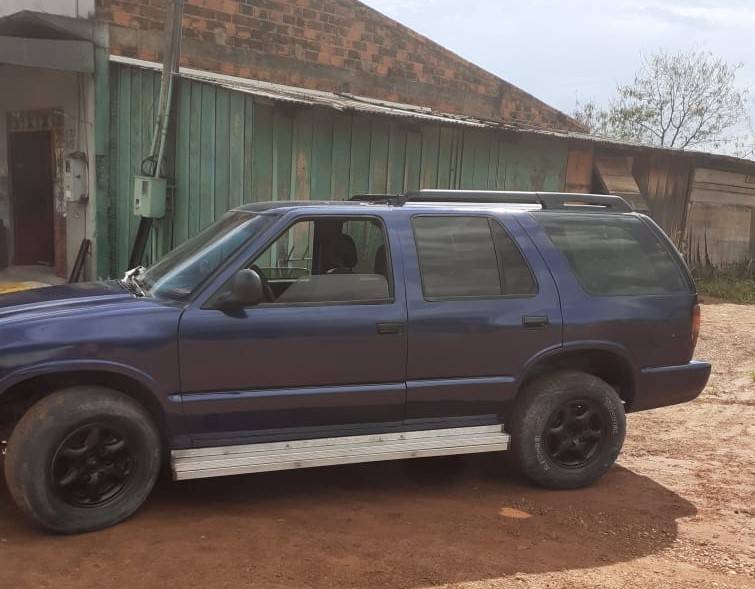 Empresário cai em golpe ao tentar vender carro; estranho pega veículo “para testar” e desaparece