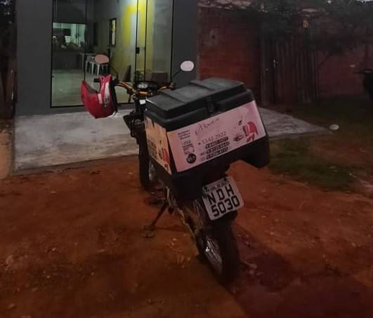 Bandidos roubam moto de pequeno empresário e causam revolta em Cerejeiras; suspeitos já foram presos e veículo recuperado