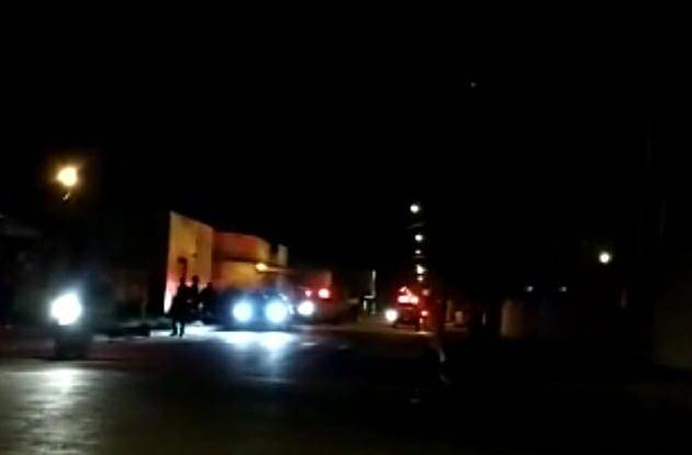 Dono de “bailão” é autuado por permitir aglomeração; mulher “embaça” com policiais e acaba detida