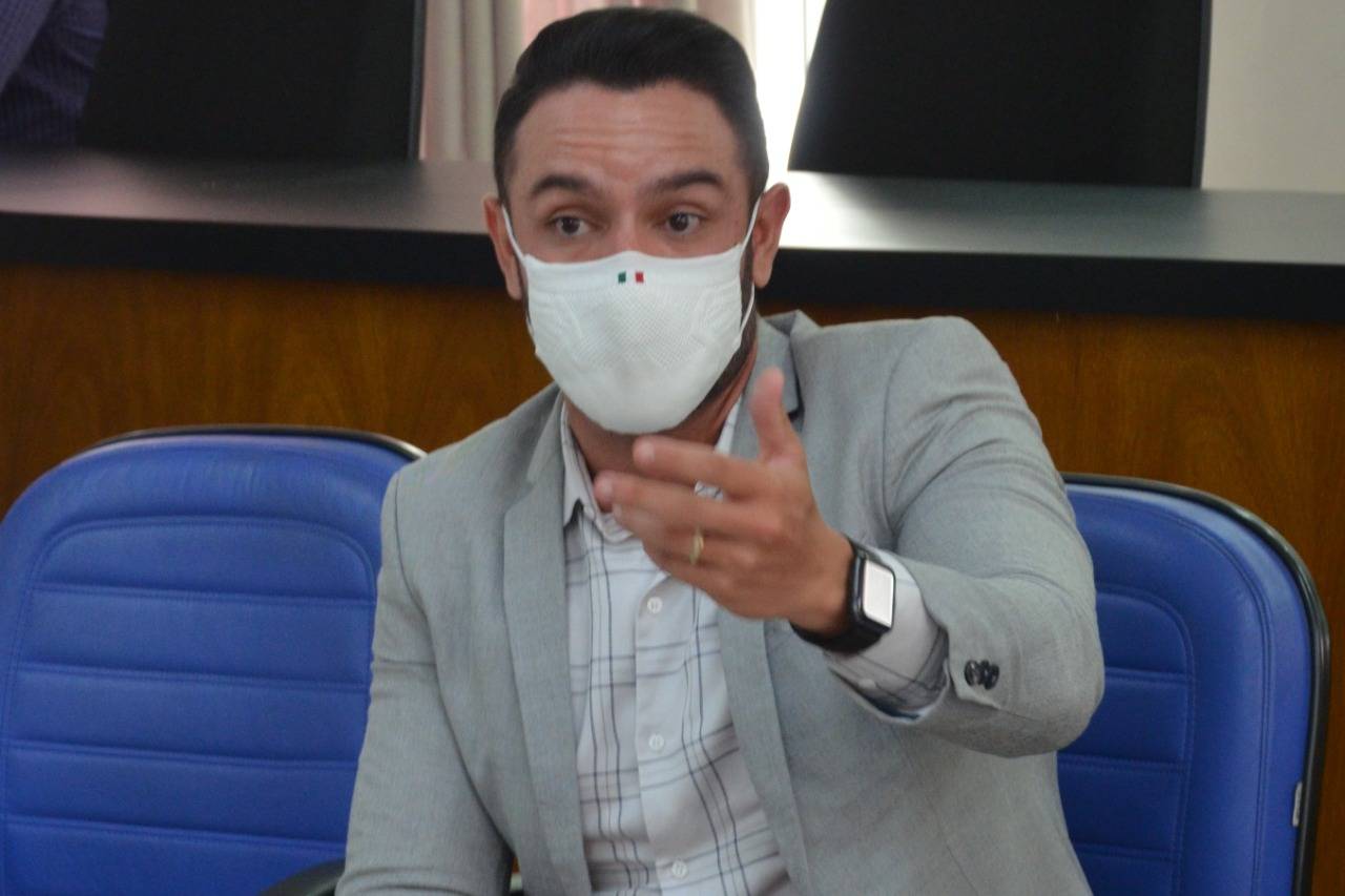 Chefe da Casa Civil de RO desmente fake News e explica porque não é possível zerar ICMS de combustíveis, como propõe Bolsonaro
