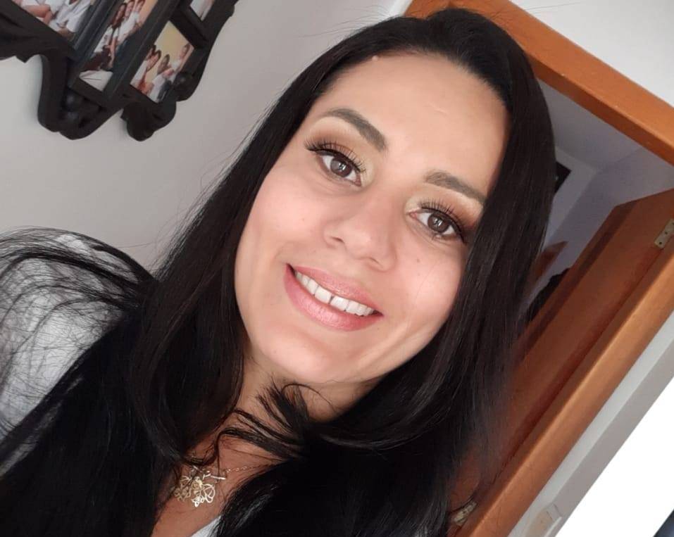 Esposa de médico, enfermeira com Covid-19 é transferida intubada de Vilhena para Cuiabá; amigas pedem orações