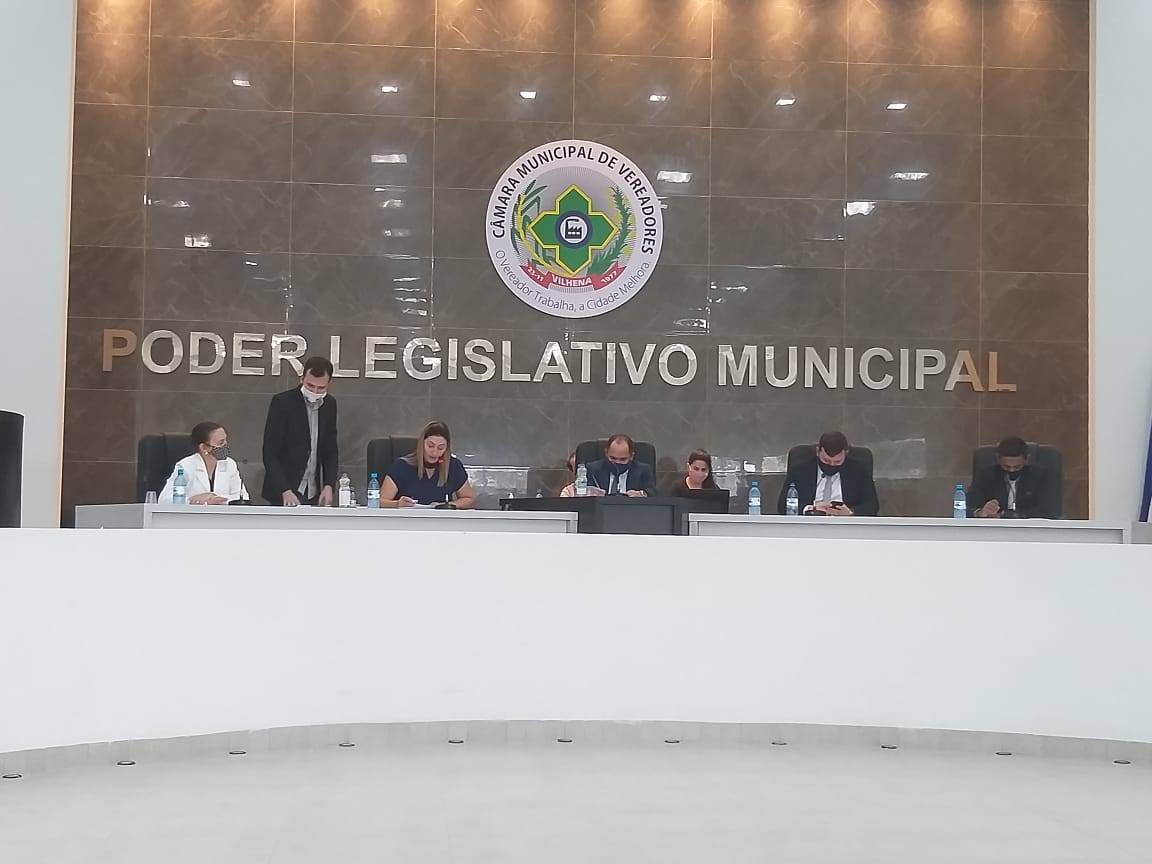 Vereadores mantêm veto de prefeito a proposta que sugeria compra de equipamento para baixar conta de água
